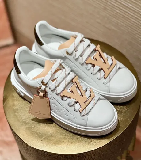 Luxury Sneakers - 6929