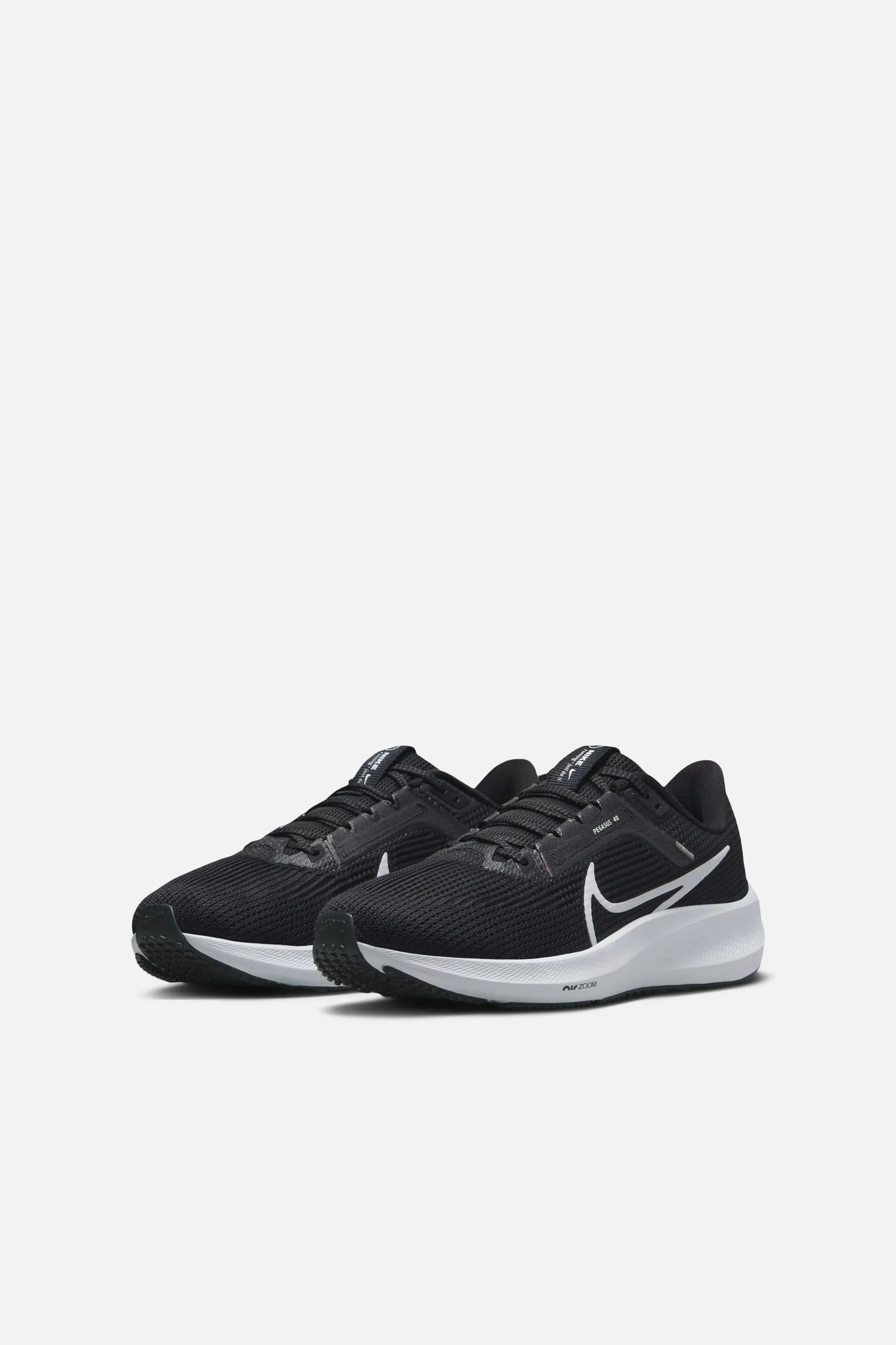 Nike Pegasus 40 - Black/white - Iron Grey