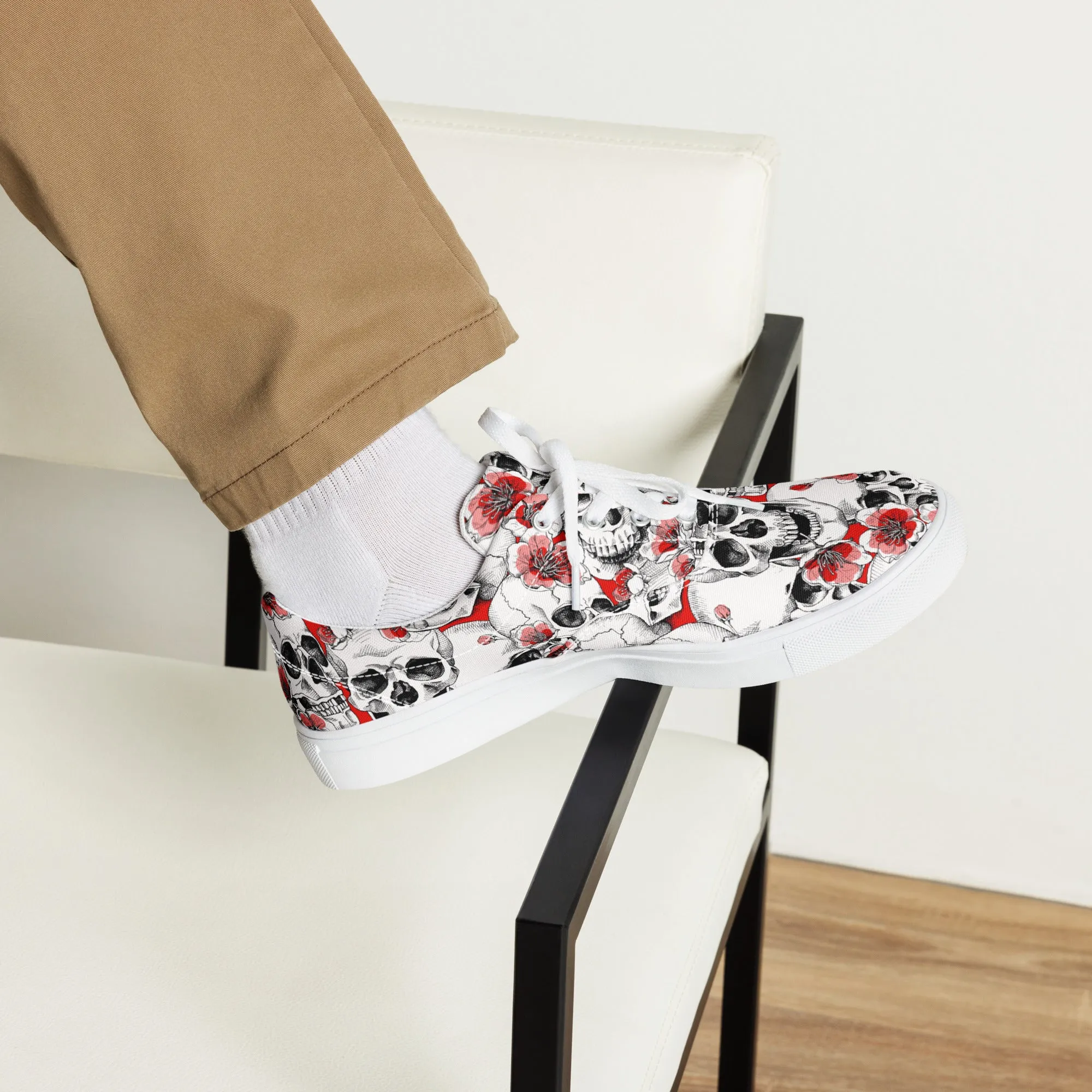 Skulls and Red Flowers Men’s Lace-up Canvas Shoes