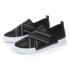 Smooth Glide Sneakers - Black (S007012)