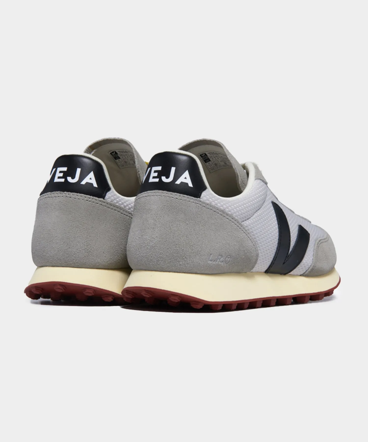 Veja Rio Branco Alveomesh in Light Grey / Black